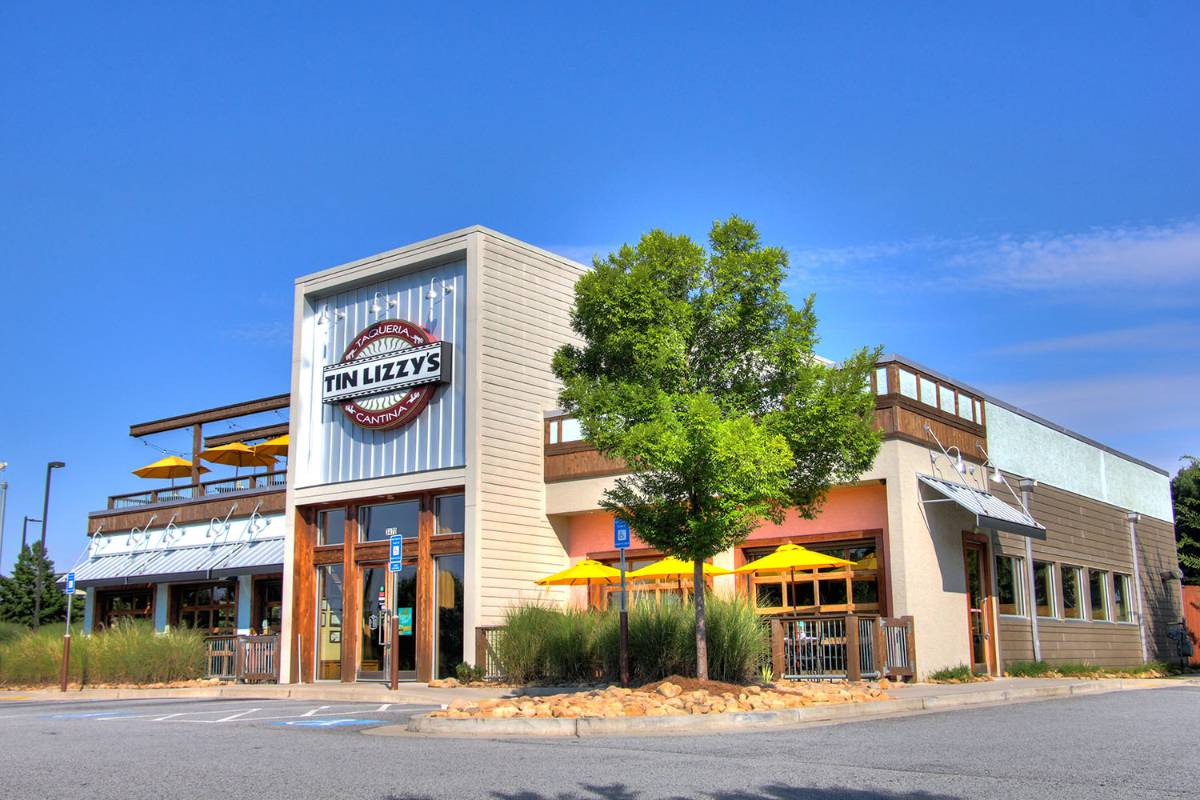 Tin-Lizzys-Kennesaw-31.jpg Tin-Lizzys-Kennesaw-31.jpg