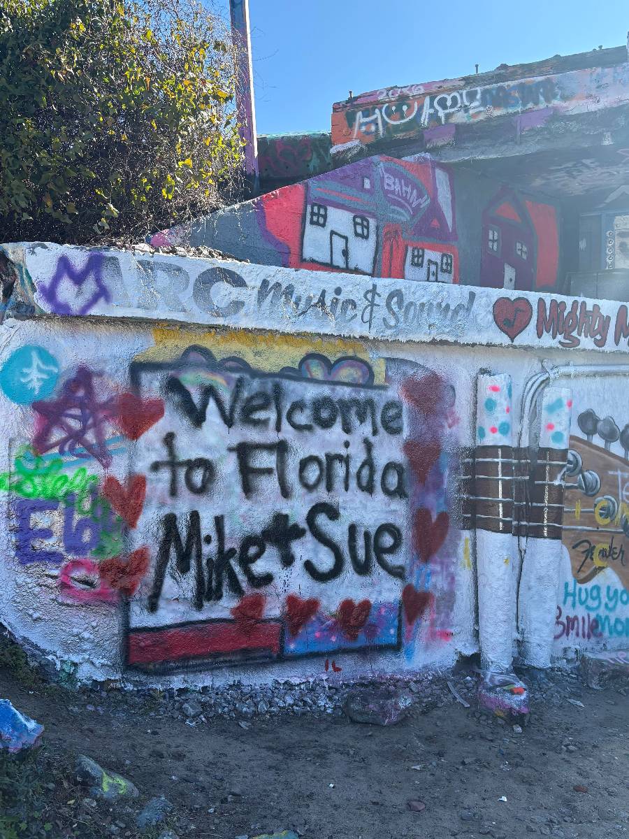 unnamed.jpg unnamed.jpg