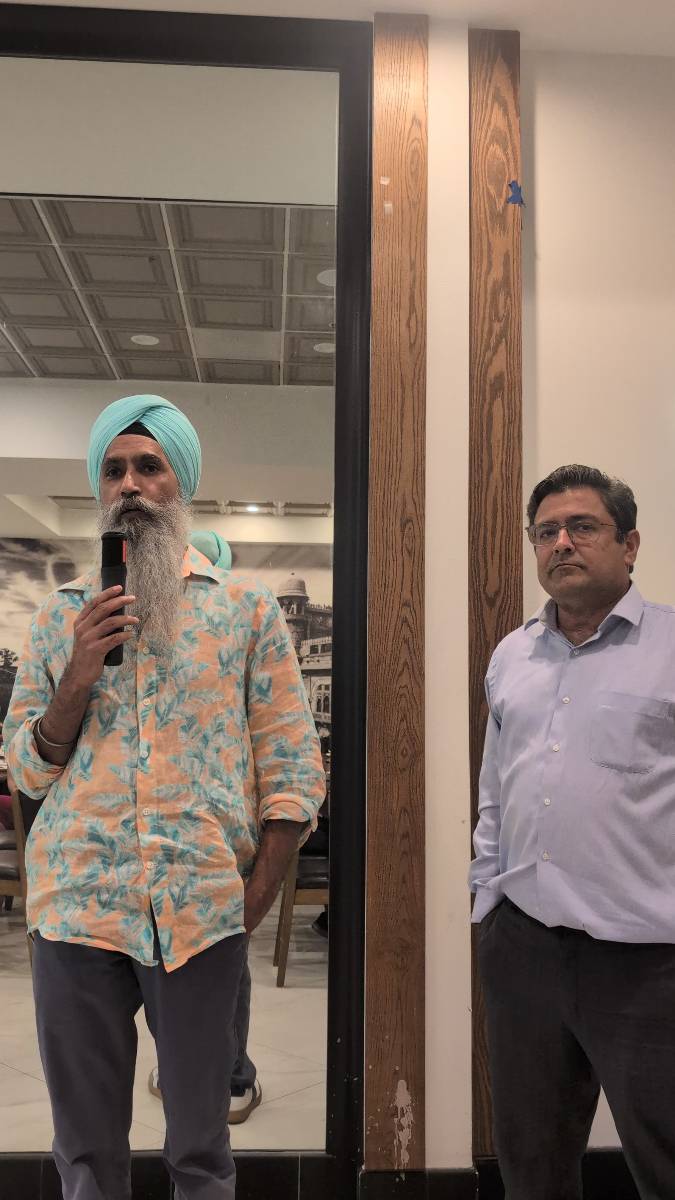 tran-chirag.JPG tran-chirag.JPG