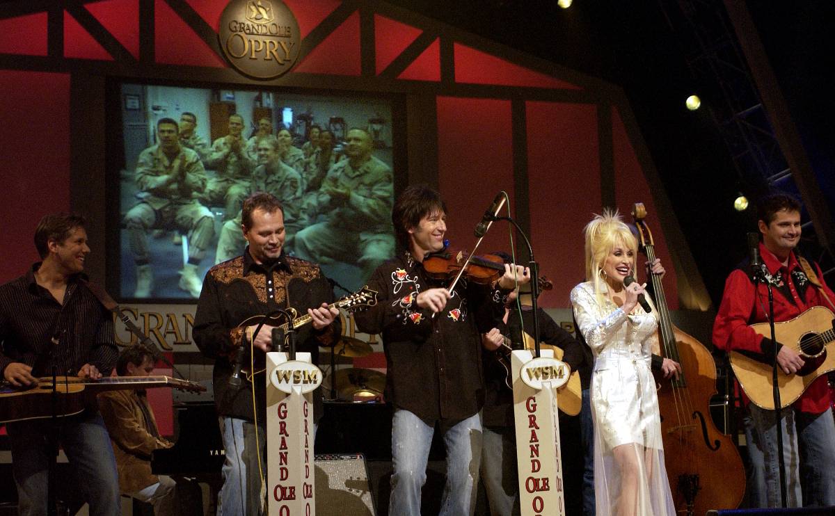 Dolly_parton_grand_ole_opry.jpg